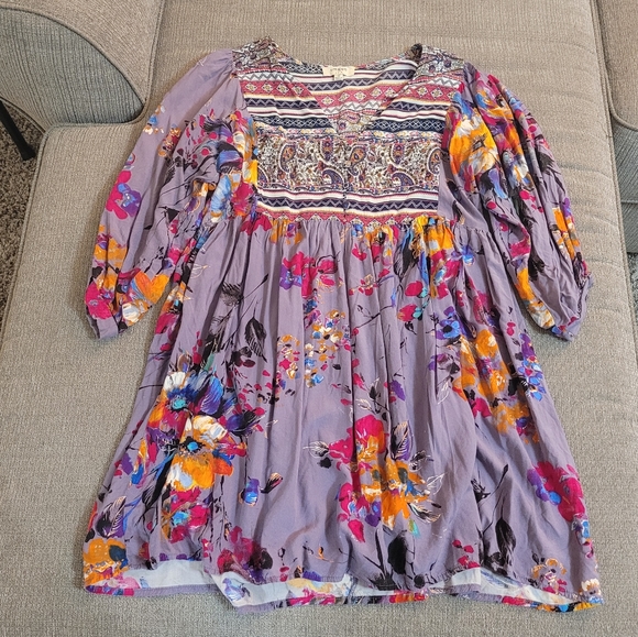 Umgee Dresses & Skirts - Umgee Floral Boho 1/2 Sleeve Light Purple Mini Midi Dress Size Medium